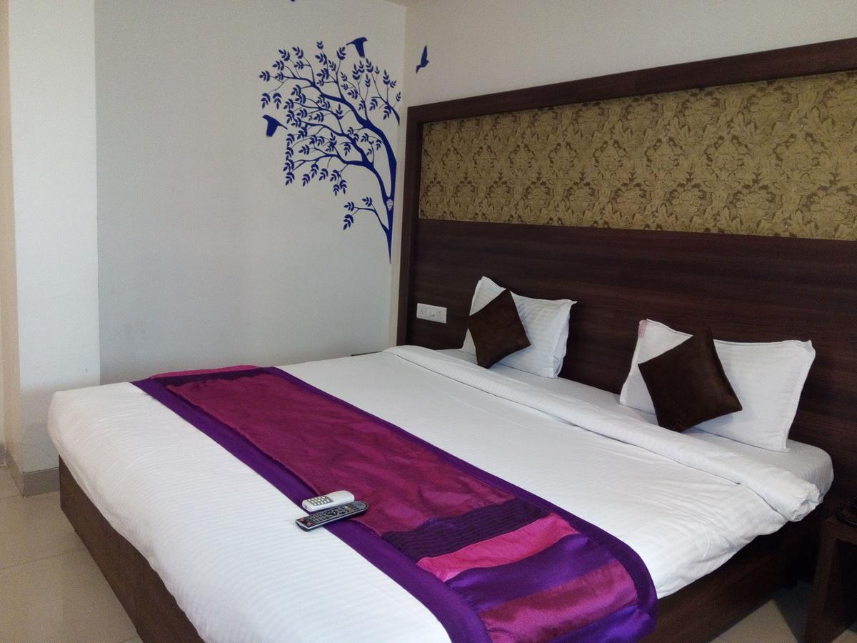 Hotel Veer Residency Panvel Zewnętrze zdjęcie