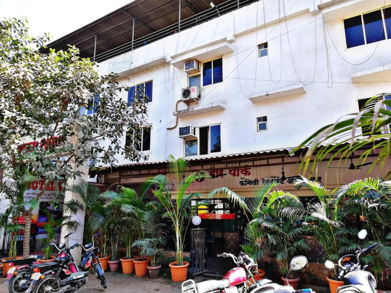 Hotel Veer Residency Panvel Zewnętrze zdjęcie